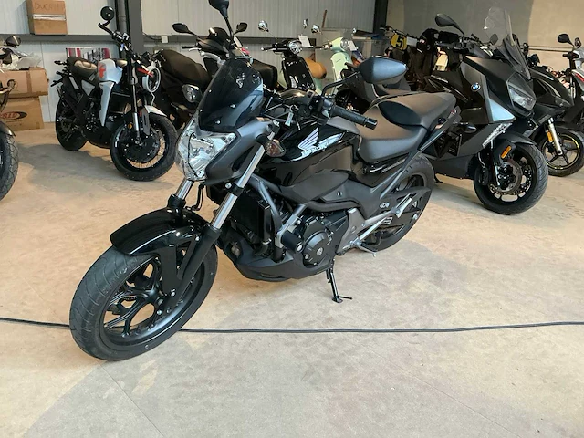 Honda nc700s motorfiets - afbeelding 8 van  13