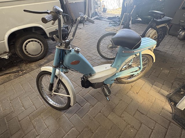 Honda novia - afbeelding 1 van  8