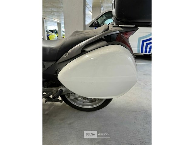 Honda nt650v deauville - afbeelding 23 van  25