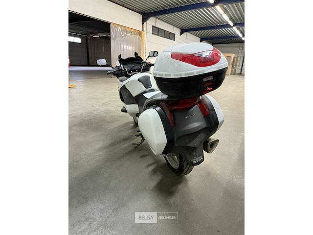 Honda nt650v deauville - afbeelding 9 van  12