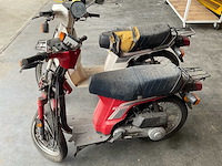 Honda scoopy motorfiets voor onderdelen (2x) - afbeelding 2 van  3