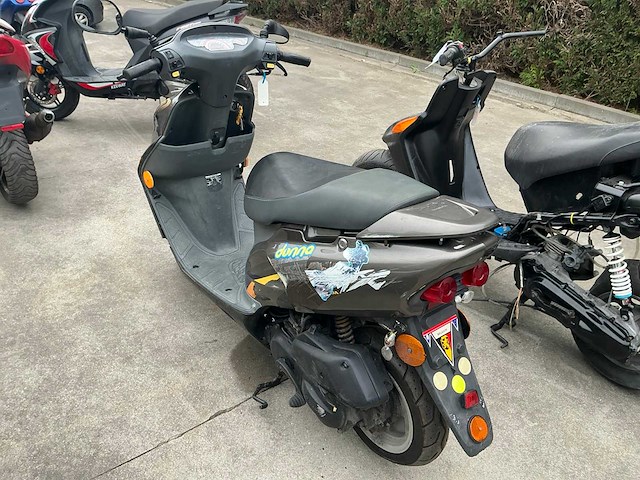 Honda sfx 50 w scooter - afbeelding 4 van  7