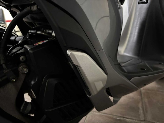 Honda sh 125i scooter - afbeelding 2 van  25