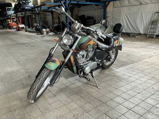 Honda shadow a-0555 motorfiets - afbeelding 1 van  11