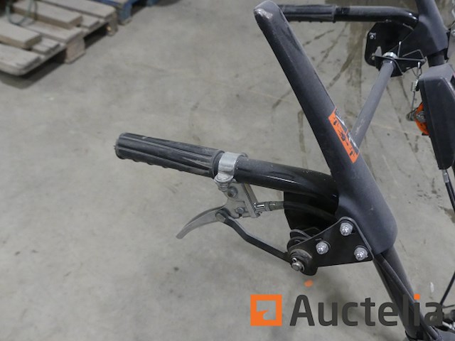 Honda um616 thermische motor getrokken bosmaaier - afbeelding 5 van  14