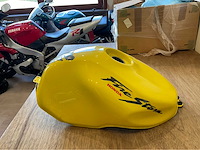 Honda vfr tankonderdeel - afbeelding 2 van  7