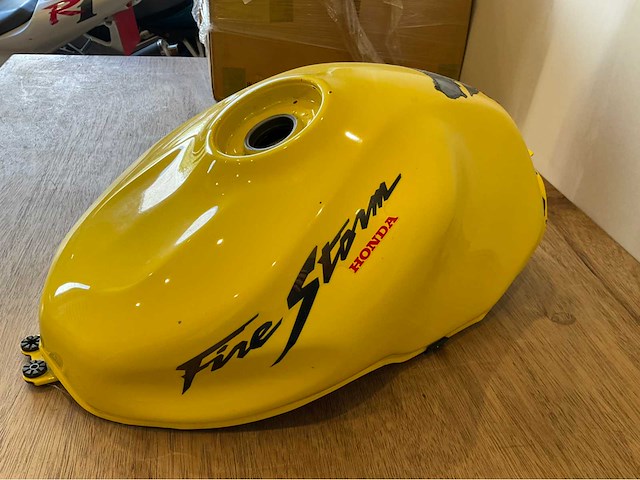 Honda vfr tankonderdeel - afbeelding 5 van  7