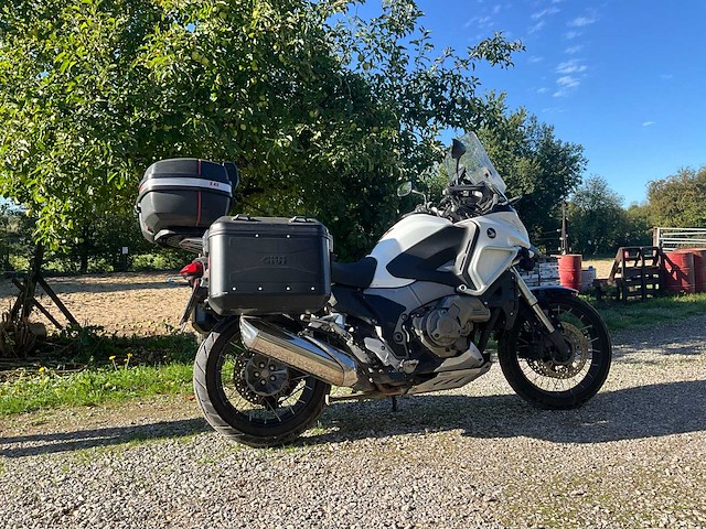Honda vfr1200xd crosstourer motorfiets - afbeelding 3 van  10