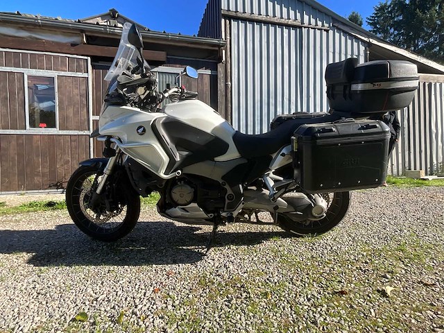 Honda vfr1200xd crosstourer motorfiets - afbeelding 8 van  10