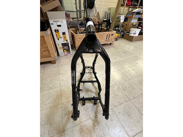 Honda vt500c motorframe met papieren - afbeelding 13 van  13