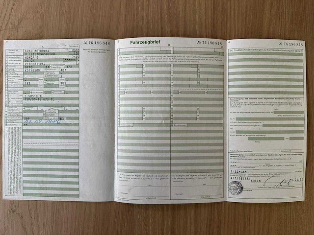 Honda vt500c motorframe met papieren - afbeelding 2 van  13