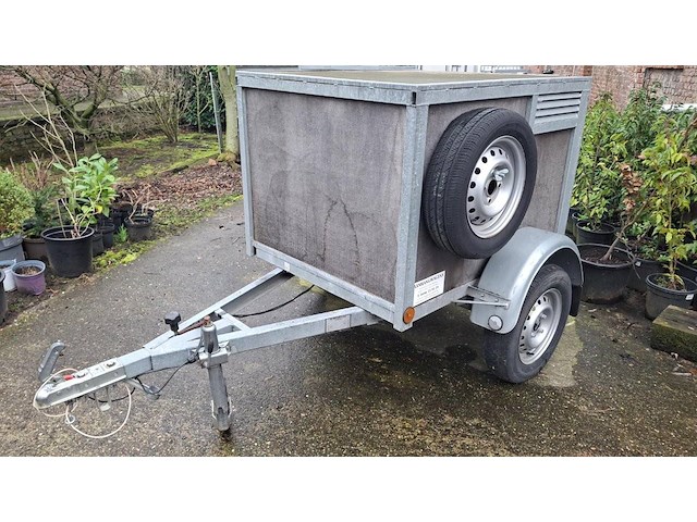 Honden aanhangwagen 750kg - afbeelding 1 van  1