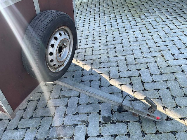 Honden aanhangwagen - afbeelding 2 van  12