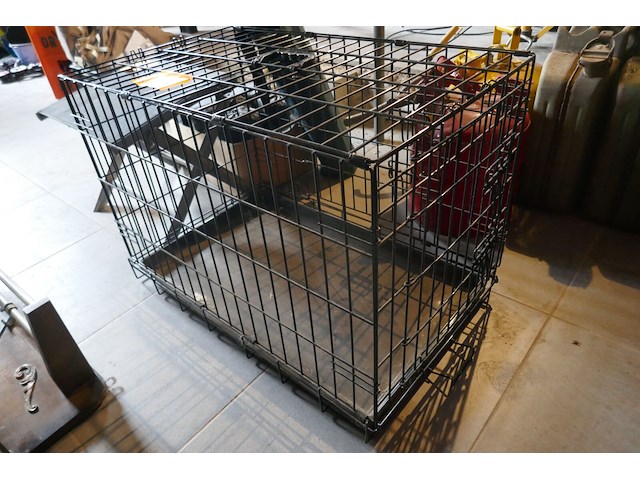 Honden kennel + campingmateriaal - afbeelding 5 van  5