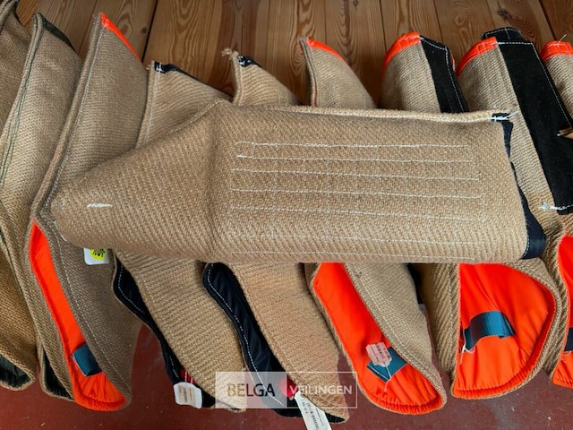 Hondenbijtmouwen in jute (±8x) - afbeelding 2 van  3