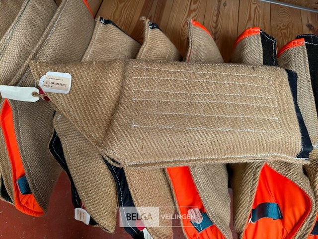 Hondenbijtmouwen in jute (±8x) - afbeelding 3 van  3