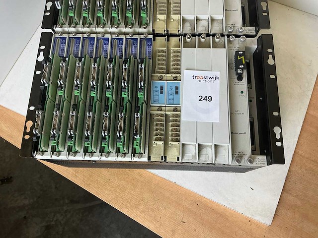 Honeywell 621 modulair i/o-systeem (2x) - afbeelding 2 van  4
