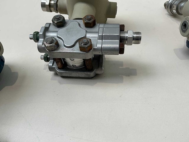 Honeywell st3000 smart pressure transmitter (3x) - afbeelding 6 van  9