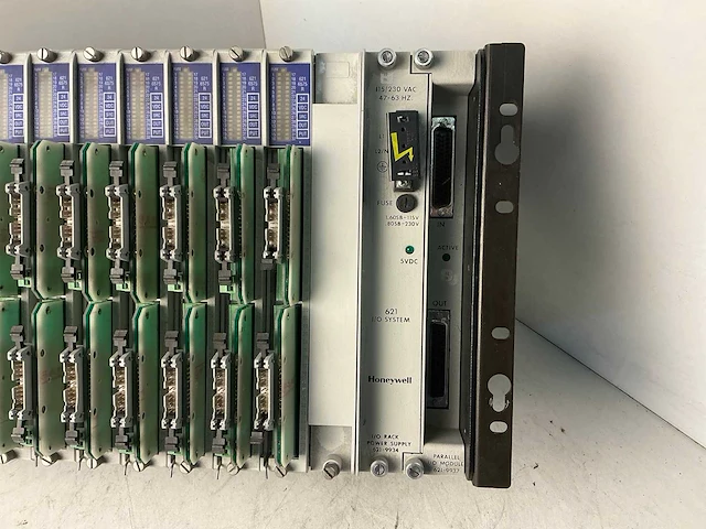 Honeywell uitbreidingsrack met modules - afbeelding 2 van  7