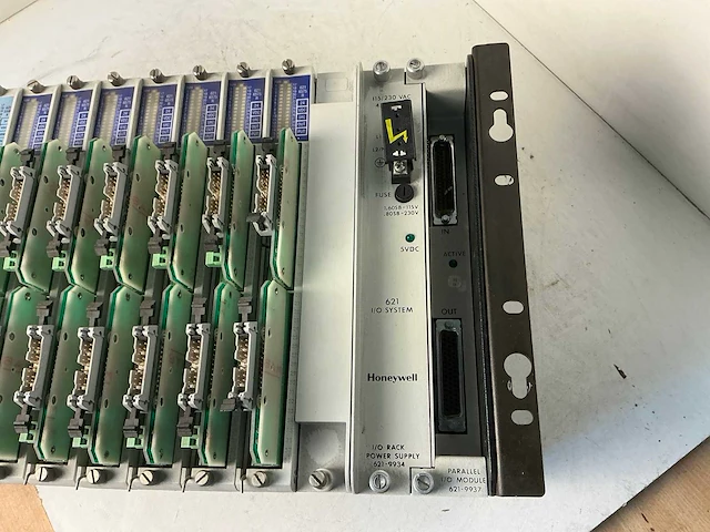 Honeywell uitbreidingsrack met modules - afbeelding 5 van  7