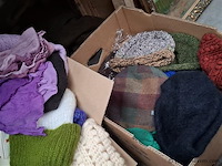 Hoofddeksels - afbeelding 3 van  3