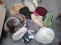 Hoofddeksels - afbeelding 1 van  4