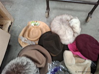 Hoofddeksels - afbeelding 2 van  4