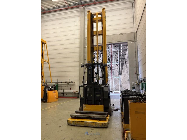 Hoogbouwtruck jungheinrich - afbeelding 17 van  20