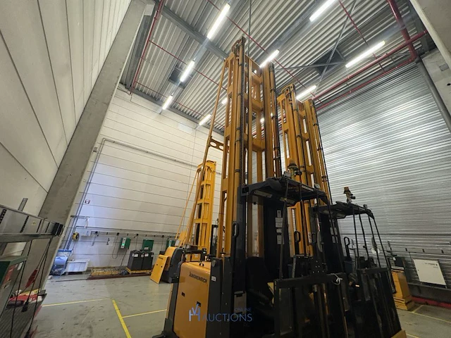 Hoogbouwtruck jungheinrich - afbeelding 21 van  26