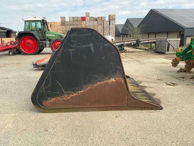 Hoogkiepbak merlo aansluiting graafbak - afbeelding 5 van  6