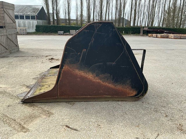 Hoogkiepbak merlo aansluiting graafbak - afbeelding 6 van  13