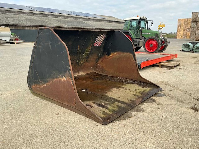 Hoogkiepbak merlo aansluiting graafbak - afbeelding 11 van  13