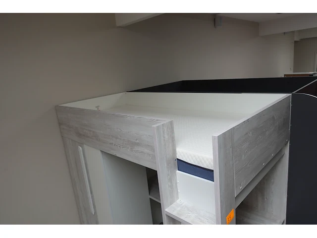 Hoogslaper beau met bureau & kast - afbeelding 5 van  8