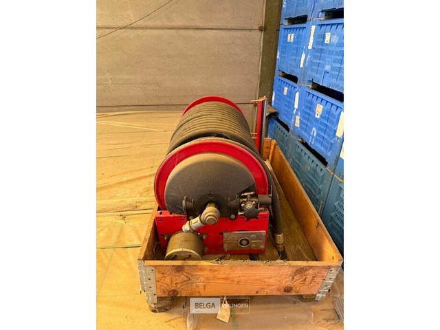 Hoogtewerker + bak steyaert - afbeelding 2 van  10