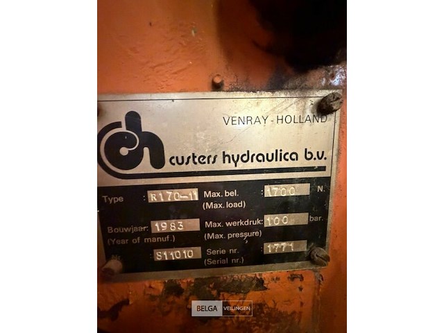 Hoogtewerker + bak steyaert - afbeelding 5 van  10