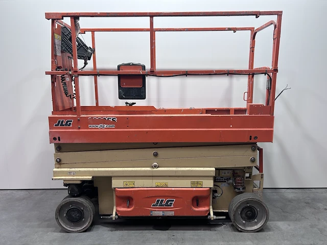 Hoogtewerker jlg - afbeelding 1 van  5