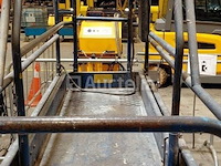 Hoogtewerker/schaarlift - afbeelding 5 van  5