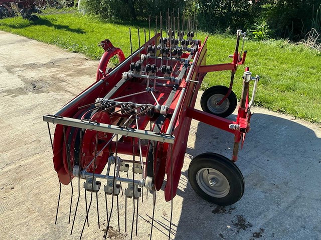 Hooikeerder - graskeerder t240 grasoogstmachine - afbeelding 2 van  8