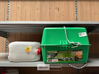 Hooivoederbak in kunststof en jerrycan - afbeelding 1 van  5