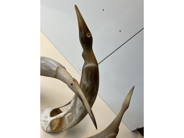 Hoorn sculpturen van 3 vogels - afbeelding 4 van  4