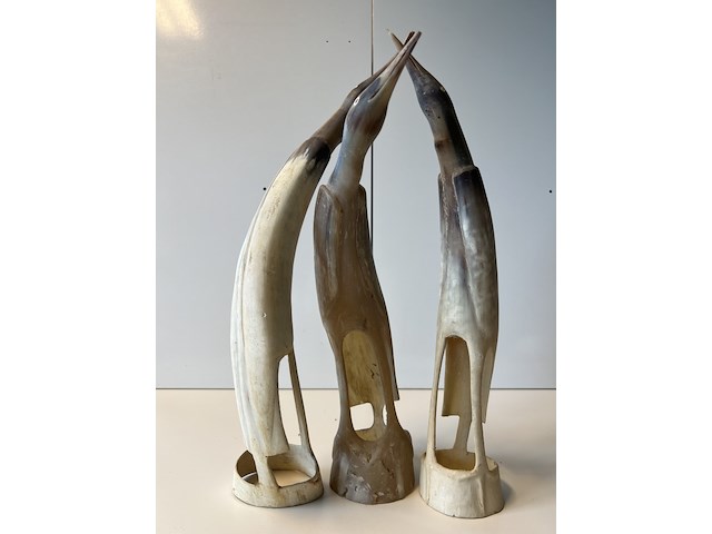 Hoorn sculpturen van 3 vogels - afbeelding 2 van  4