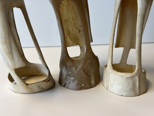 Hoorn sculpturen van 3 vogels - afbeelding 3 van  4