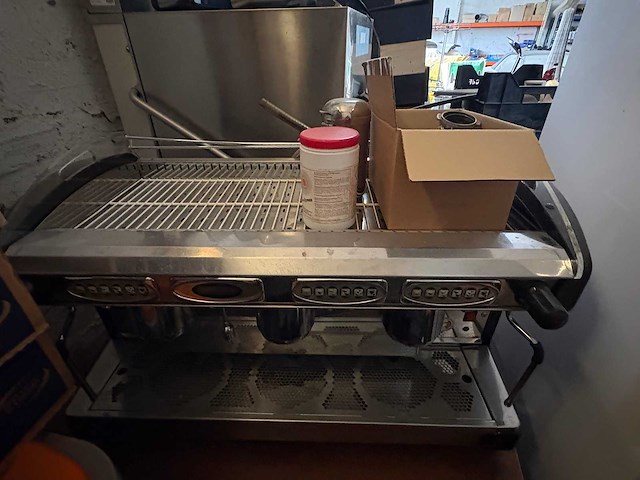 Horeca coffee and espresso machines - afbeelding 6 van  7