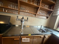 Horeca-meubel met volledige tooginstallatie - afbeelding 6 van  9