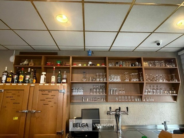 Horeca-meubel met volledige tooginstallatie - afbeelding 9 van  9