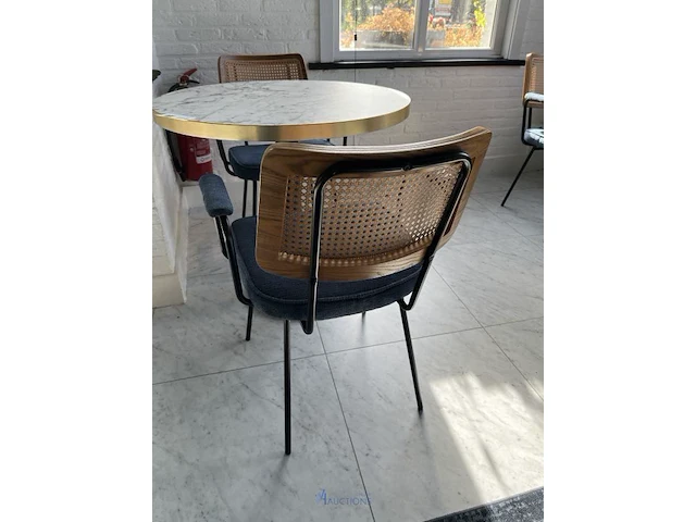 Horecatafel met 2 stoelen - afbeelding 6 van  6