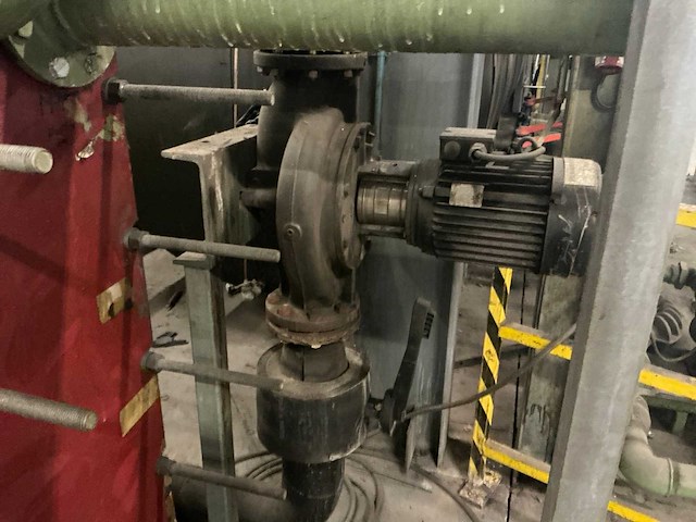 Horizontale opslagtank met grundfos pompen - afbeelding 9 van  13