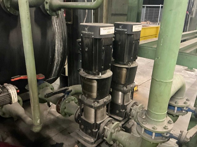 Horizontale opslagtank met grundfos pompen - afbeelding 13 van  13