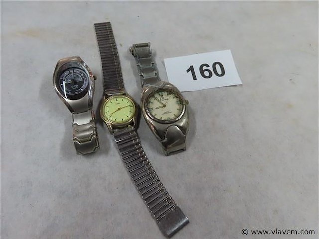 Horloges 3 stuks - afbeelding 1 van  4