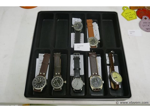 Horloges - afbeelding 1 van  1